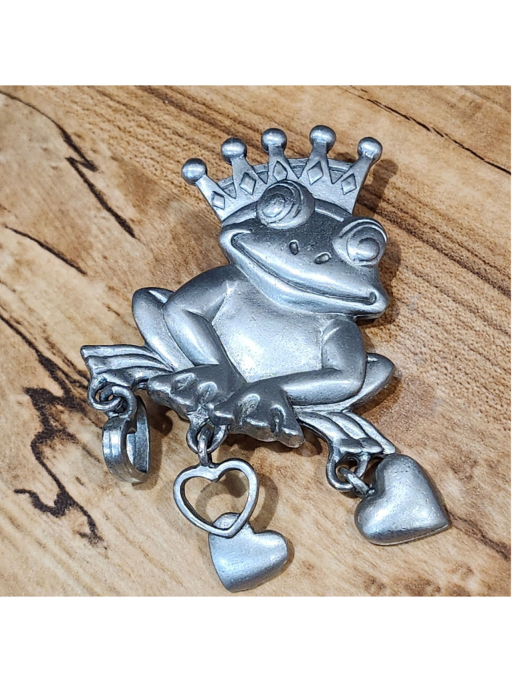 Spoontiques "Frog Prince" pewter dangle brooch (Model 5640) Hearts